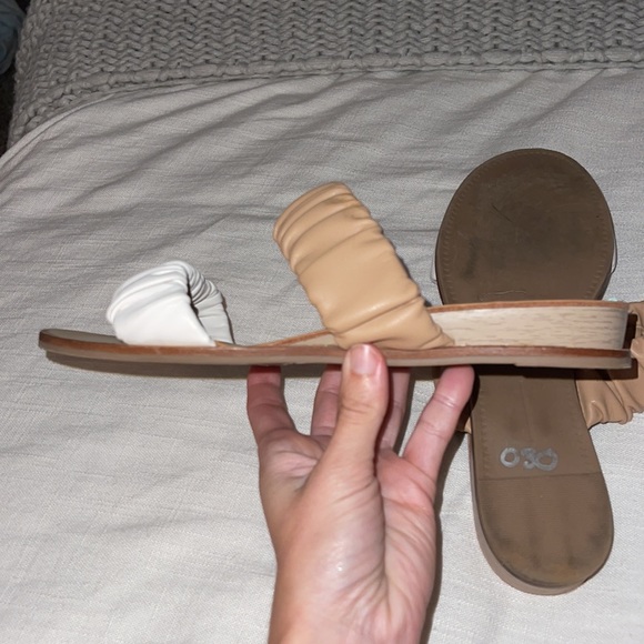 Dolce Vita // Ruched Sandals🌛 - Picture 6 of 8